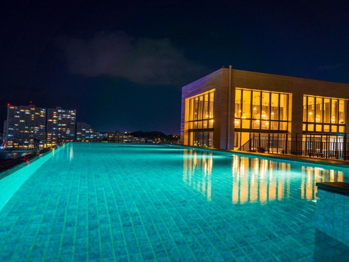 Mb Gallery Chatan By The Terrace Hotels Esterno foto